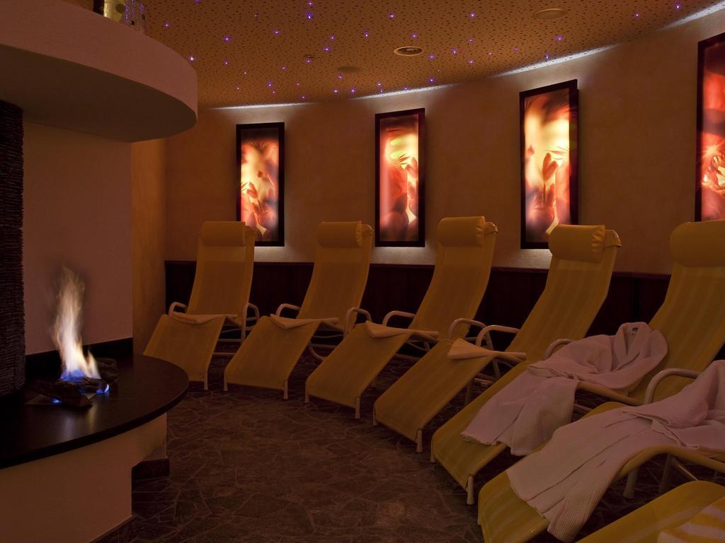 Hotel Garni Angela Ишгъл Екстериор снимка