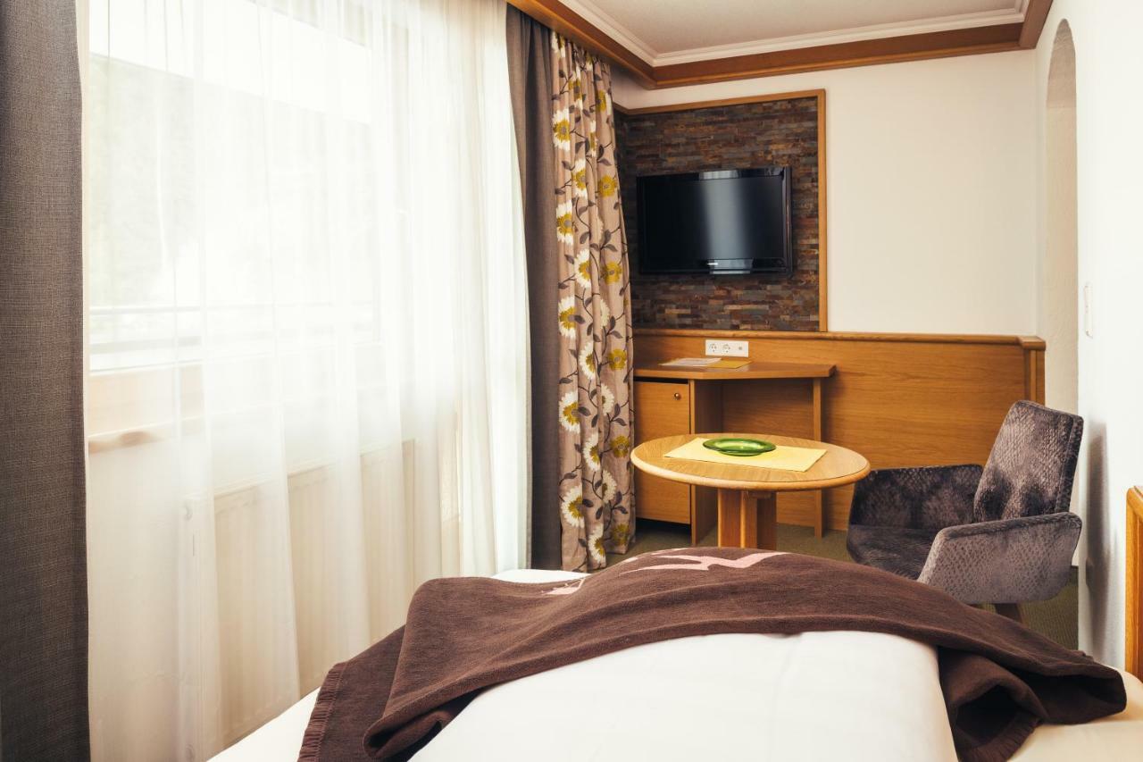 Hotel Garni Angela Ишгъл Екстериор снимка